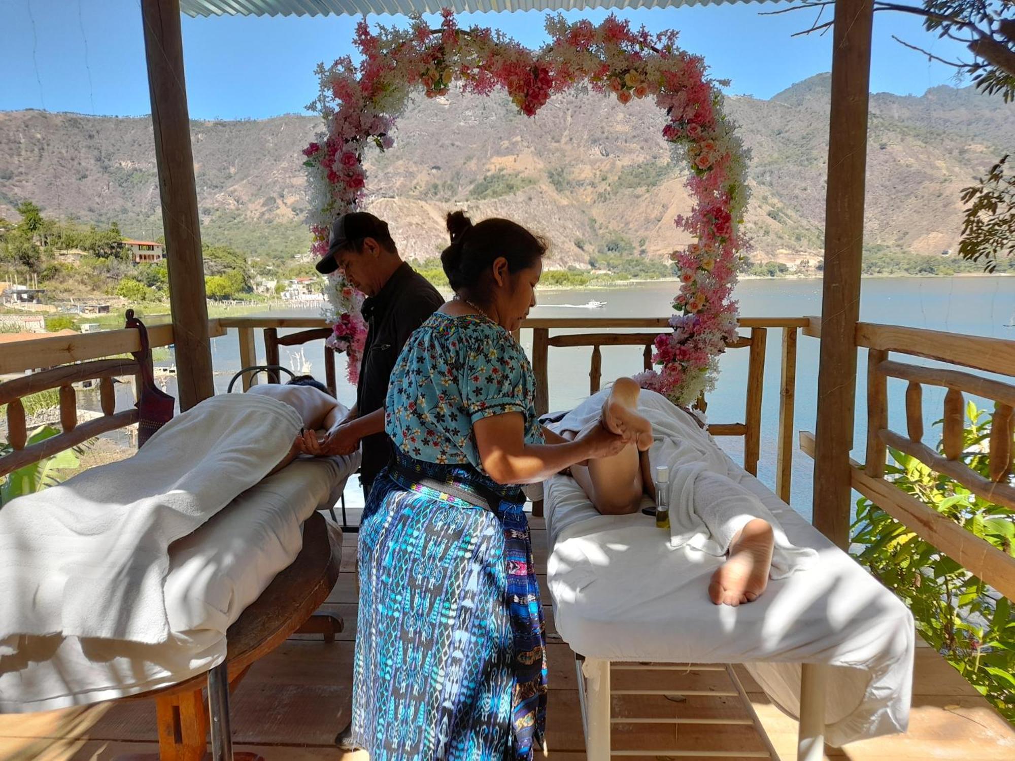 Eco Hotel Uxlabil Atitlan San Juan La Laguna Exteriör bild