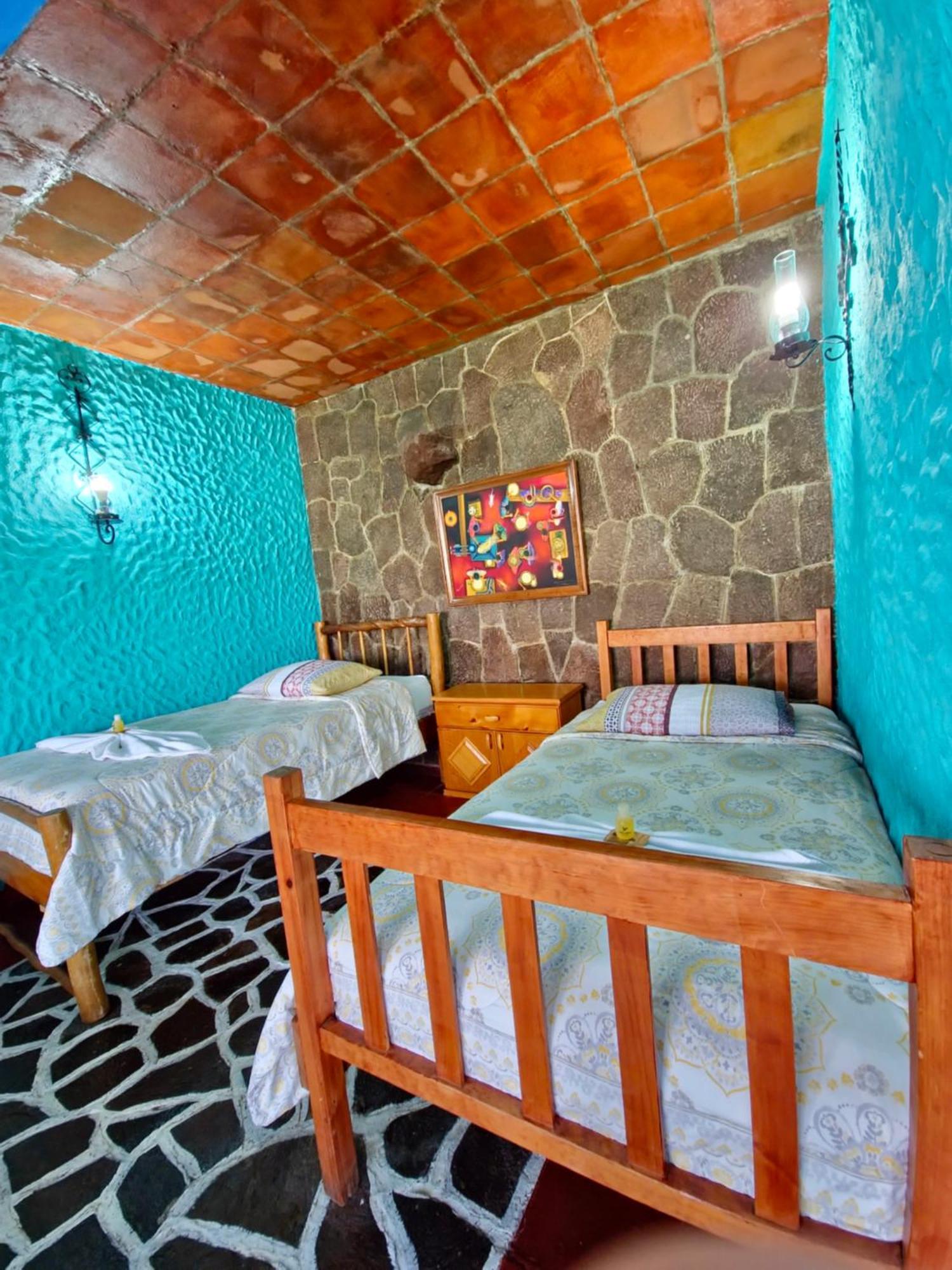 Eco Hotel Uxlabil Atitlan San Juan La Laguna Exteriör bild