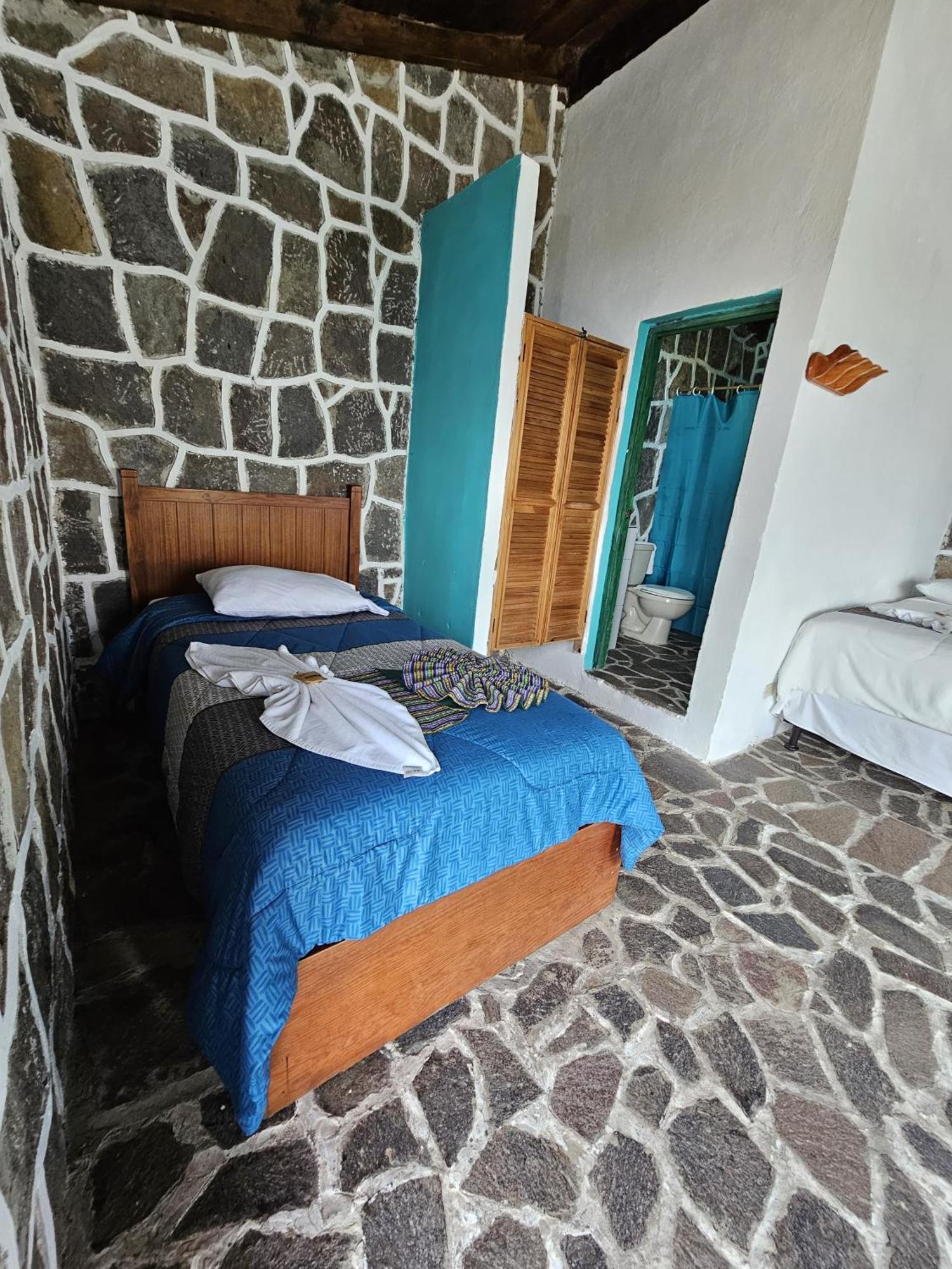 Eco Hotel Uxlabil Atitlan San Juan La Laguna Exteriör bild