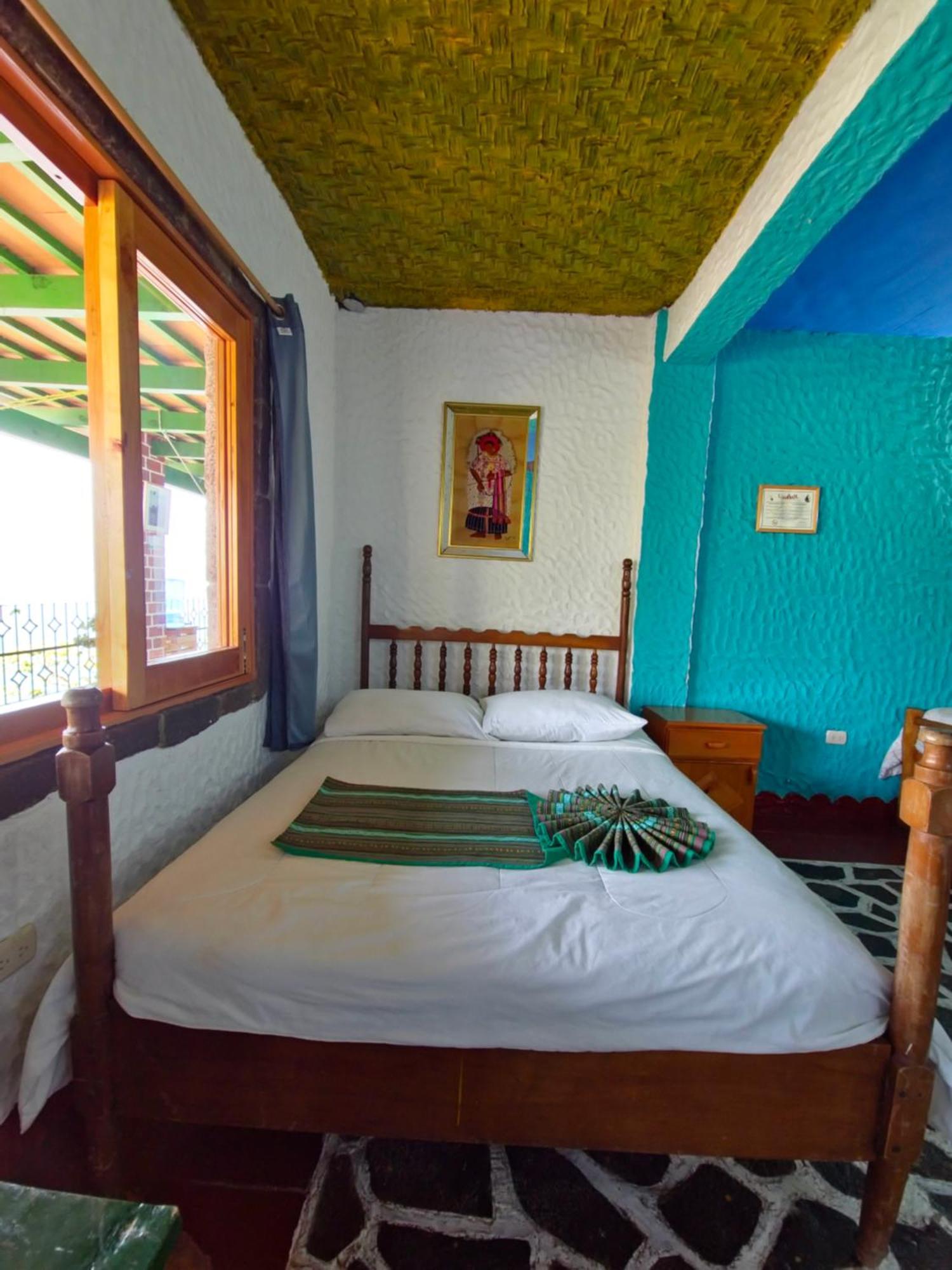 Eco Hotel Uxlabil Atitlan San Juan La Laguna Exteriör bild