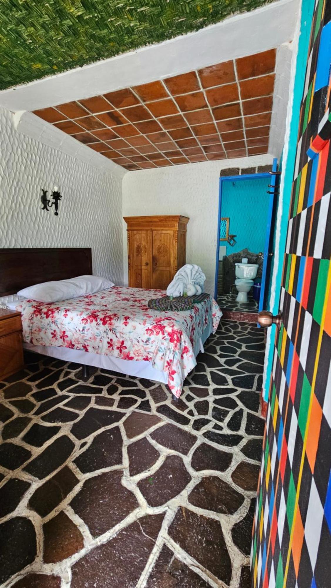 Eco Hotel Uxlabil Atitlan San Juan La Laguna Exteriör bild